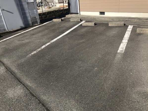 サンハイツ中本町の物件外観写真